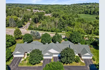 293  Cardinal Ln, Hartland, WI 53029 - Photo 4
