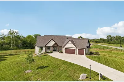 N69W17970  Haven Dr, Menomonee Falls, WI 53051 - Photo 52