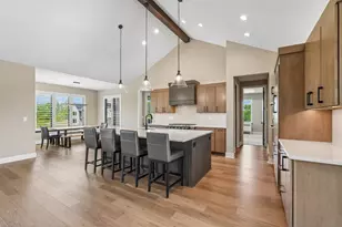 N69W17970 Haven Dr, Menomonee Falls, WI 53051 - Photo 4