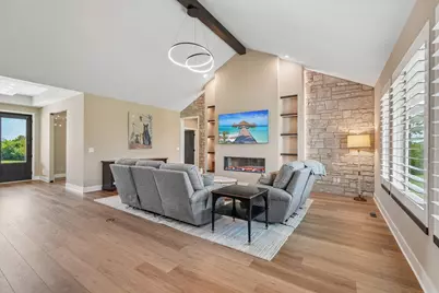 N69W17970  Haven Dr, Menomonee Falls, WI 53051 - Photo 2
