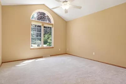 N108W15384  Bel Aire Ln, Germantown, WI 53022 - Photo 14