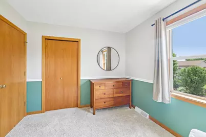 6605  Carlton Dr, Madison, WI 53718 - Photo 12