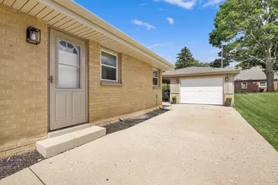 3832 S 93rd St, Milwaukee, WI 53228 - Photo 26
