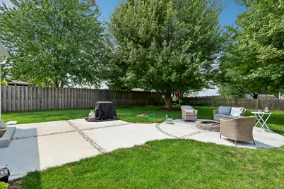 242  Deer Path Dr, Genoa City, WI 53128 - Photo 38