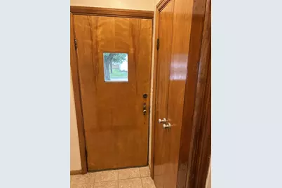 2745 S 68th St, Milwaukee, WI 53219 - Photo 12