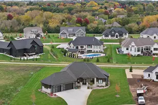 4077 Hawthorn Farm Ct, Delafield, WI 53058 - Photo 70