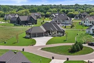 4077 Hawthorn Farm Ct, Delafield, WI 53058 - Photo 48