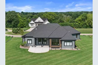 4077  Hawthorn Farm Ct, Delafield, WI 53058 - Photo 54
