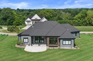 4077 Hawthorn Farm Ct, Delafield, WI 53058 - Photo 54