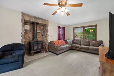 610  Green Bay Dr, Mayville, WI 53050 - Photo 6