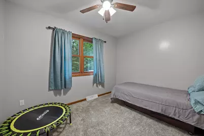 610  Green Bay Dr, Mayville, WI 53050 - Photo 12