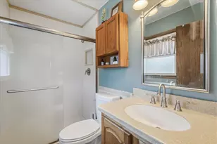 2789 N Mayfair Ct, Wauwatosa, WI 53222 - Photo 18