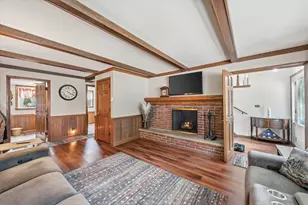 2789 N Mayfair Ct, Wauwatosa, WI 53222 - Photo 10