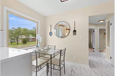 2831 S 76th St, West Allis, WI 53219 - Photo 10