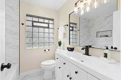 2831 S 76th St, West Allis, WI 53219 - Photo 14