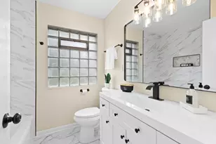 2831 S 76th St, West Allis, WI 53219 - Photo 14