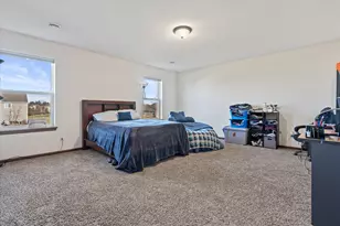 N42W22770 Beacon Ct, Pewaukee, WI 53072 - Photo 22