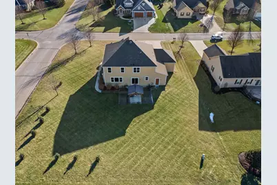 N42W22770  Beacon Ct, Pewaukee, WI 53072 - Photo 46
