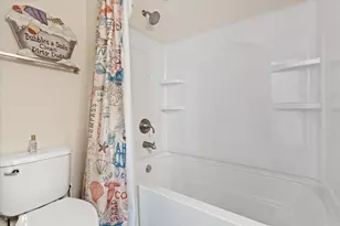 N42W22770 Beacon Ct, Pewaukee, WI 53072 - Photo 30