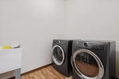 N42W22770  Beacon Ct, Pewaukee, WI 53072 - Photo 20