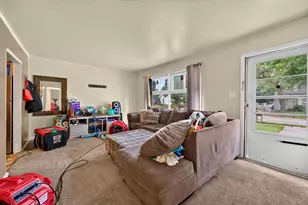 5322 N 58th St, Milwaukee, WI 53218 - Photo 2