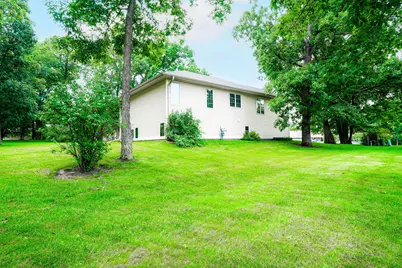 N1496  Meadow Ridge Rd, Greenfield, WI 54601 - Photo 2