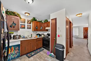 6218 W Port Ave, Milwaukee, WI 53223 - Photo 4