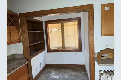 2770 N Grant Blvd, Milwaukee, WI 53210 - Photo 8