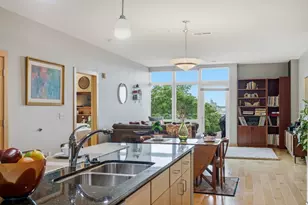 601 E Ogden Ave, Milwaukee, WI 53202 - Photo 12