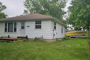 11102 82nd St, Pleasant Prairie, WI 53158 - Photo 1