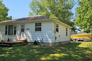 11102 82nd St, Pleasant Prairie, WI 53158 - Photo 1