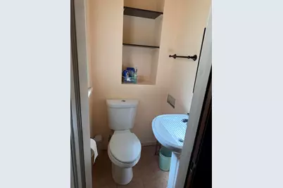 4221 N 19th Pl, Milwaukee, WI 53209 - Photo 10