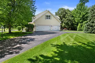 304 Woodlands Ct, Hartland, WI 53029 - Photo 54
