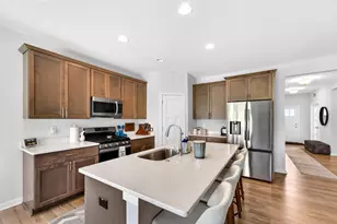 N67W25380 Aspen Ln, Sussex, WI 53089 - Photo 12