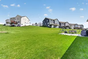 N67W25380 Aspen Ln, Sussex, WI 53089 - Photo 28