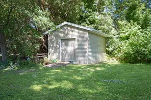826 N Main St, Hartford, WI 53027 - Photo 12