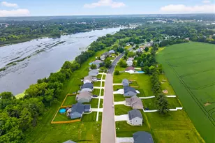 535 Arbor Ridge Dr, Delavan, WI 53115 - Photo 28