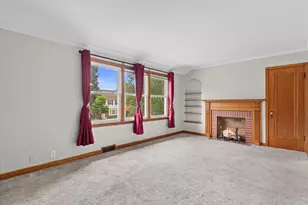 2945 N 69th St, Milwaukee, WI 53210 - Photo 4