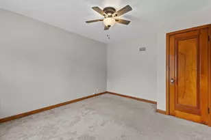 2945 N 69th St, Milwaukee, WI 53210 - Photo 20