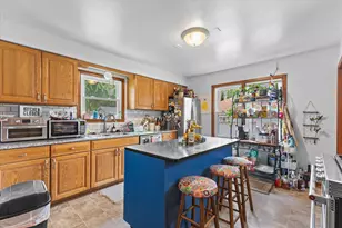 2945 N 69th St, Milwaukee, WI 53210 - Photo 32