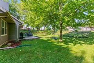 612 Sweetbriar Ln, Watertown, WI 53098 - Photo 20