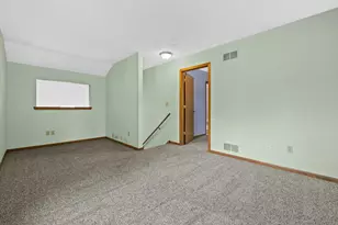 1335 Hickory Dr, Waukesha, WI 53186 - Photo 20
