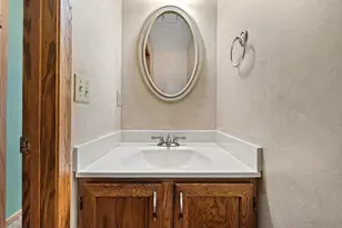 1335 Hickory Dr, Waukesha, WI 53186 - Photo 14