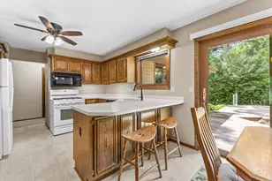 3235 S 149th St, New Berlin, WI 53151 - Photo 4