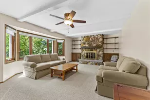 3235 S 149th St, New Berlin, WI 53151 - Photo 2