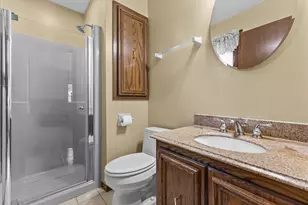3235 S 149th St, New Berlin, WI 53151 - Photo 14