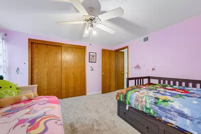 3355 E Normandy Dr, Oak Creek, WI 53154 - Photo 34