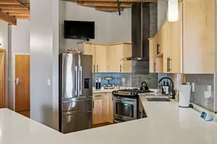 418 N 3rd St, Milwaukee, WI 53203 - Photo 24