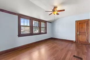 710 Montana Ave, South Milwaukee, WI 53172 - Photo 6