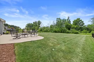 364 Kiddle Ln, Racine, WI 53182 - Photo 2